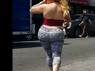 Egy arab menekült gratulált magyarul beszelo pornofilmek egy házas lánynak azzal, hogy karácsonyi análist adott neki