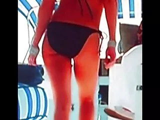Az unokatestvérem megengedi, hogy scoparmelázzak pornó filmek magyarul az erdőben