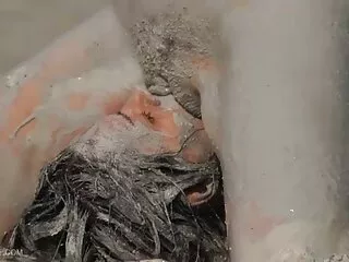 Az arab az egyik dolog, pornó videók magyarul ami köze van a katonasághoz egy elhagyatott házban